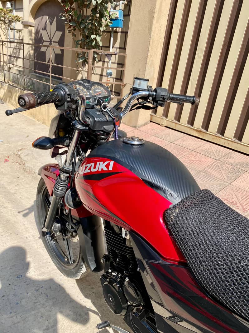 Suzuki GR 150 2