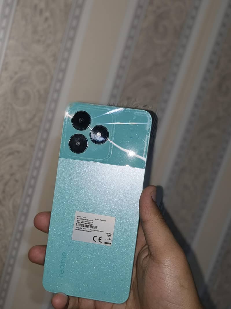 Realme C51 0