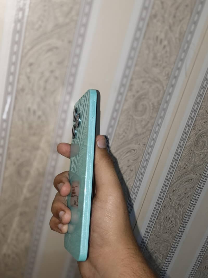 Realme C51 1