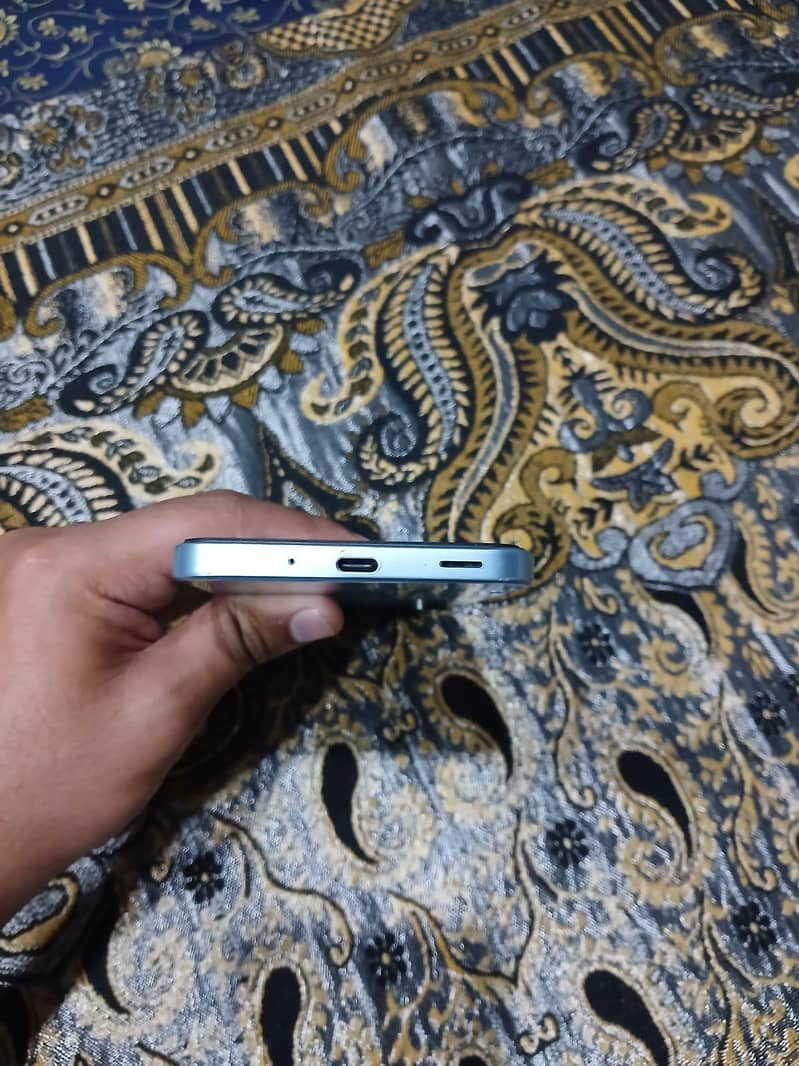 Samsung Mobile A17 1