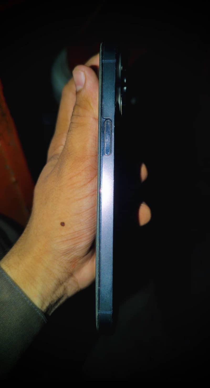 Apple iPhone 14 Pro Max 2