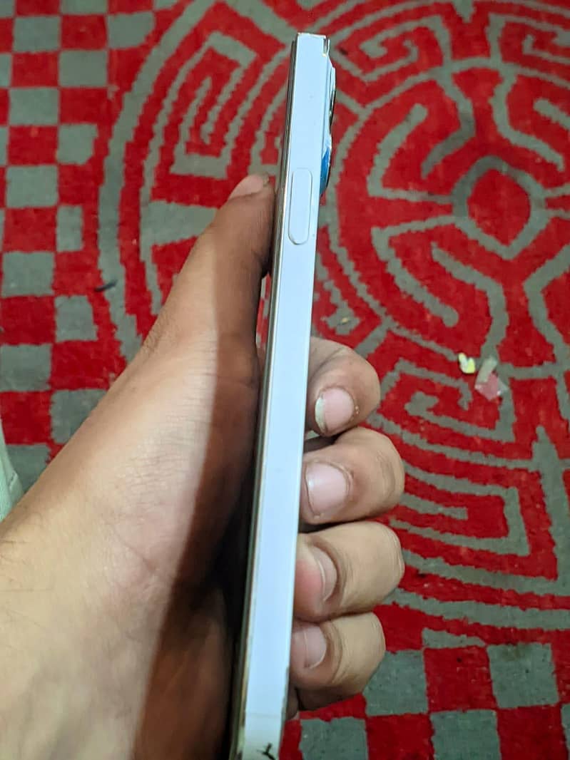 Apple iPhone 12 Pro Max 7