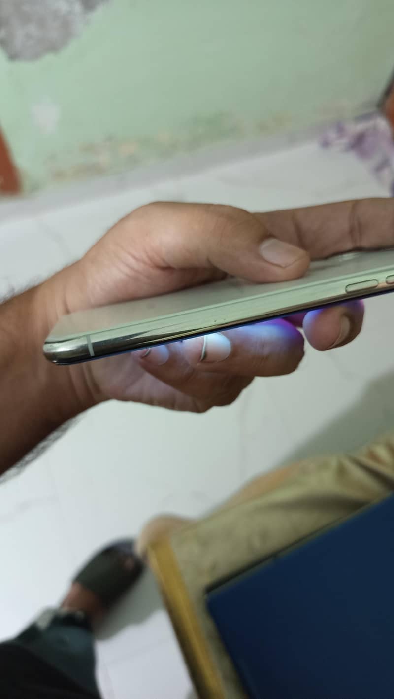 iphone x 4