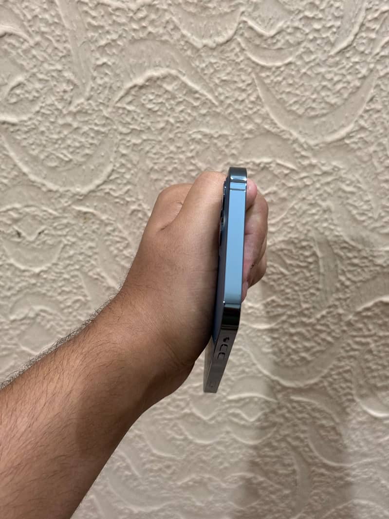 Apple iPhone 12 Pro 2