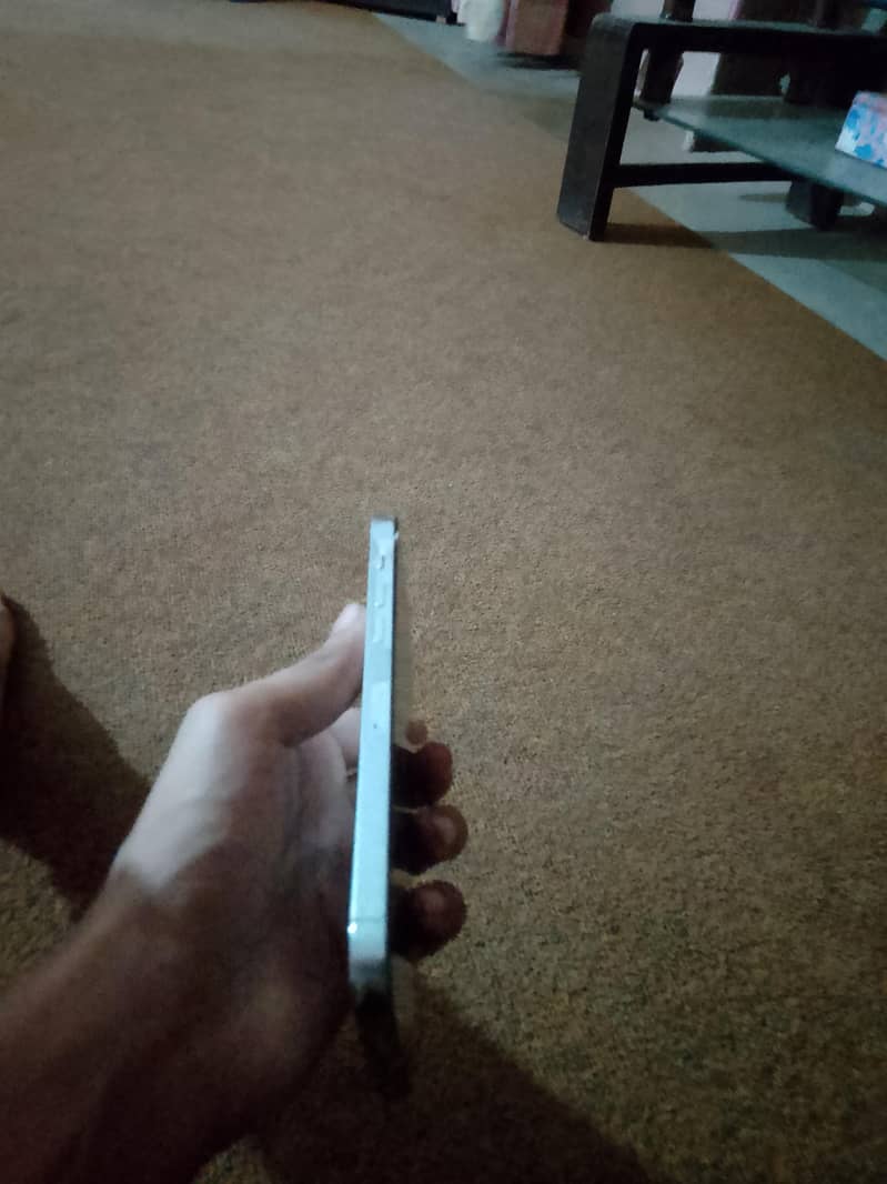 Apple iPhone 14 Pro Max 3