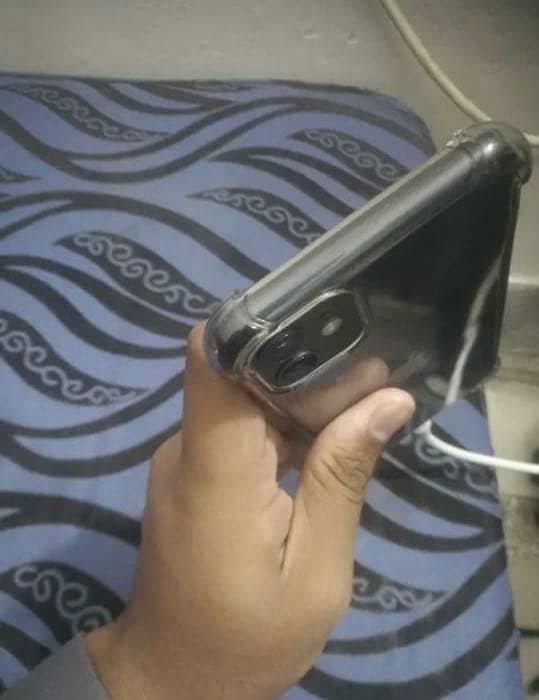 Apple iPhone 11 1