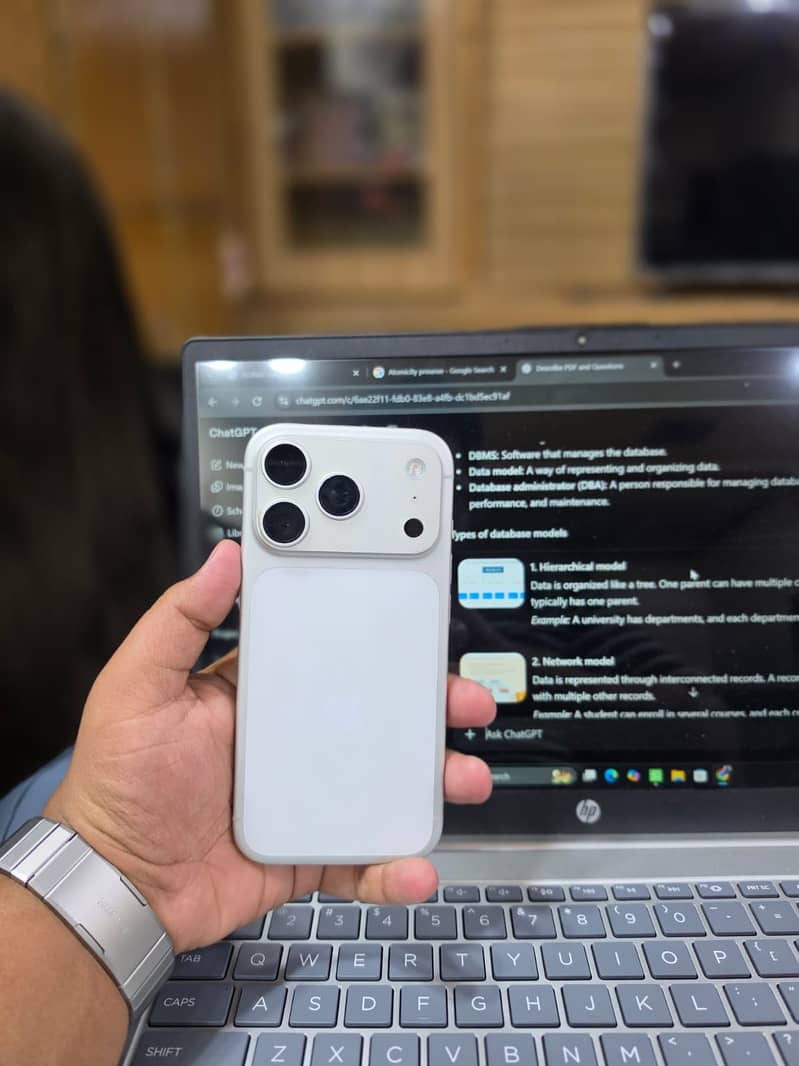 Apple iPhone 17 Pro 0