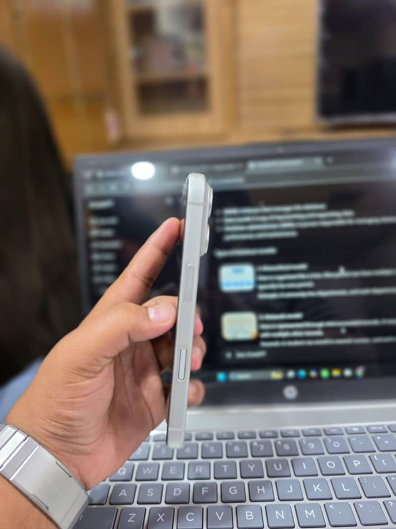Apple iPhone 17 Pro 3