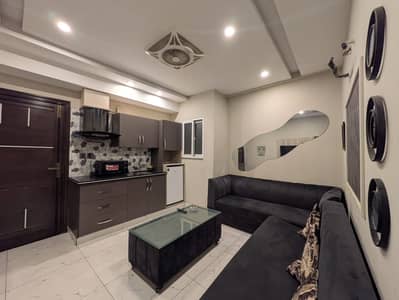 Facing Eiffel Tower 1-BHK Luxury Apartment Short Stay and Daily Basis