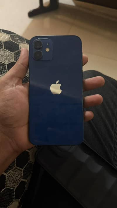 Apple iPhone 12