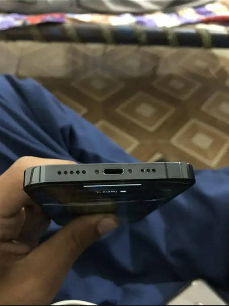Apple iPhone 12 Pro 2