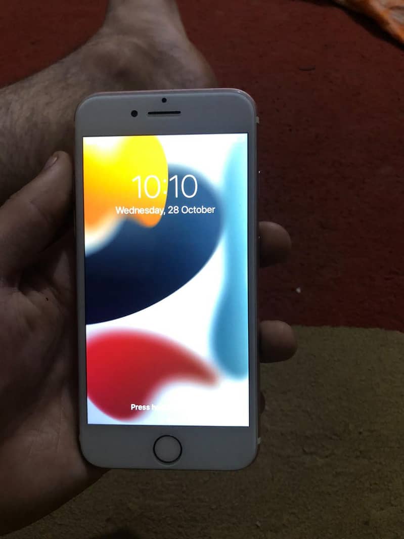 Apple iPhone 7 3