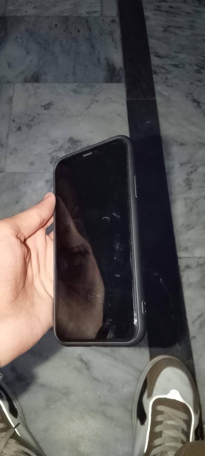 Apple iPhone XR 4