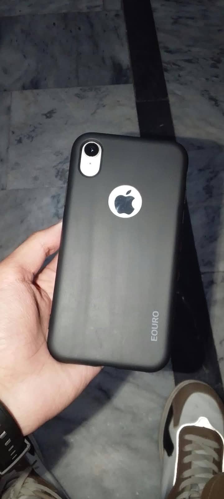 Apple iPhone XR 8