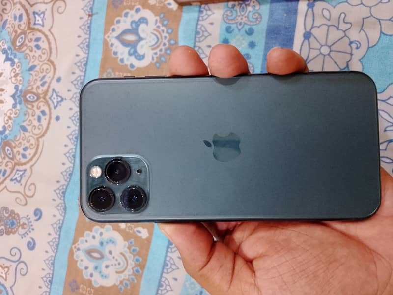 Apple iPhone 11 Pro 3