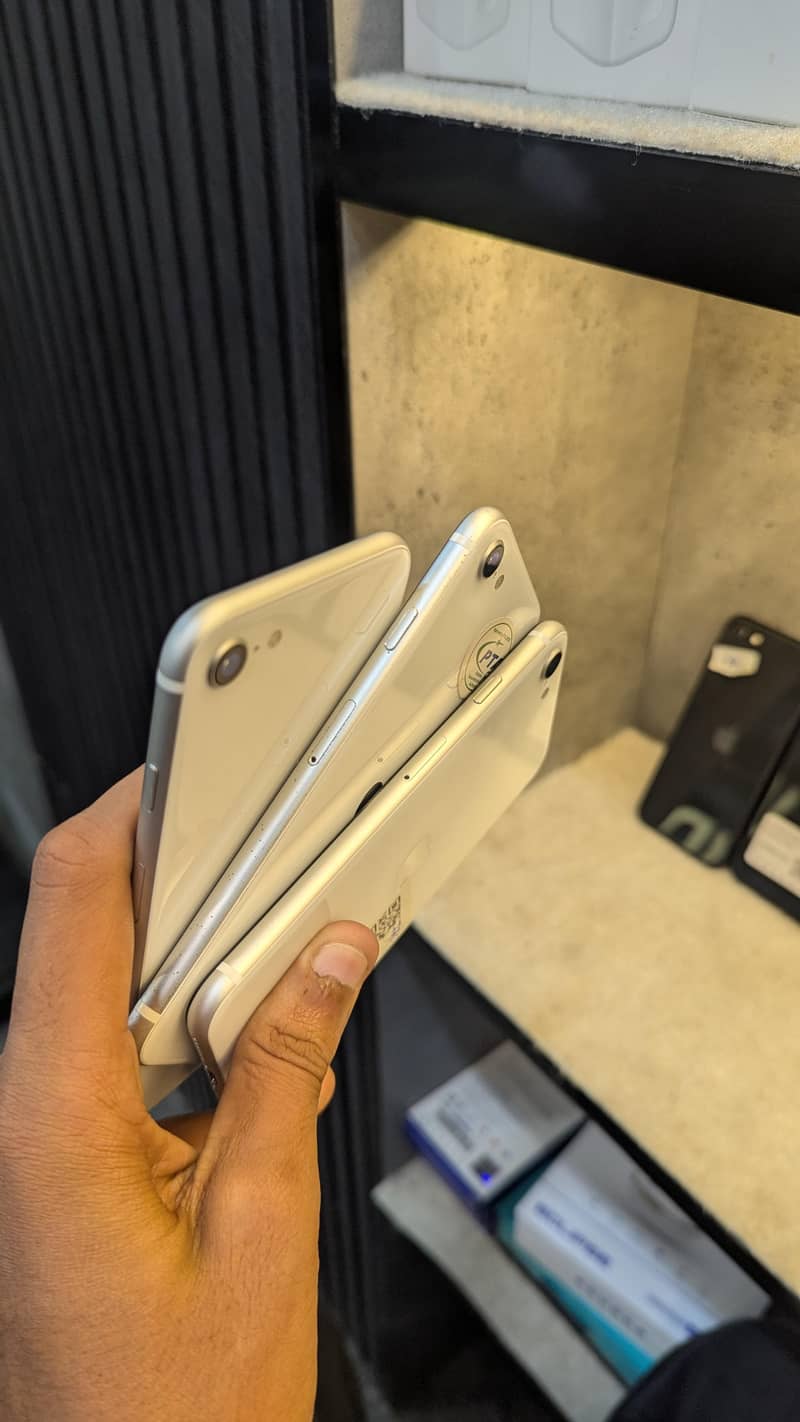 Apple iPhone SE 2