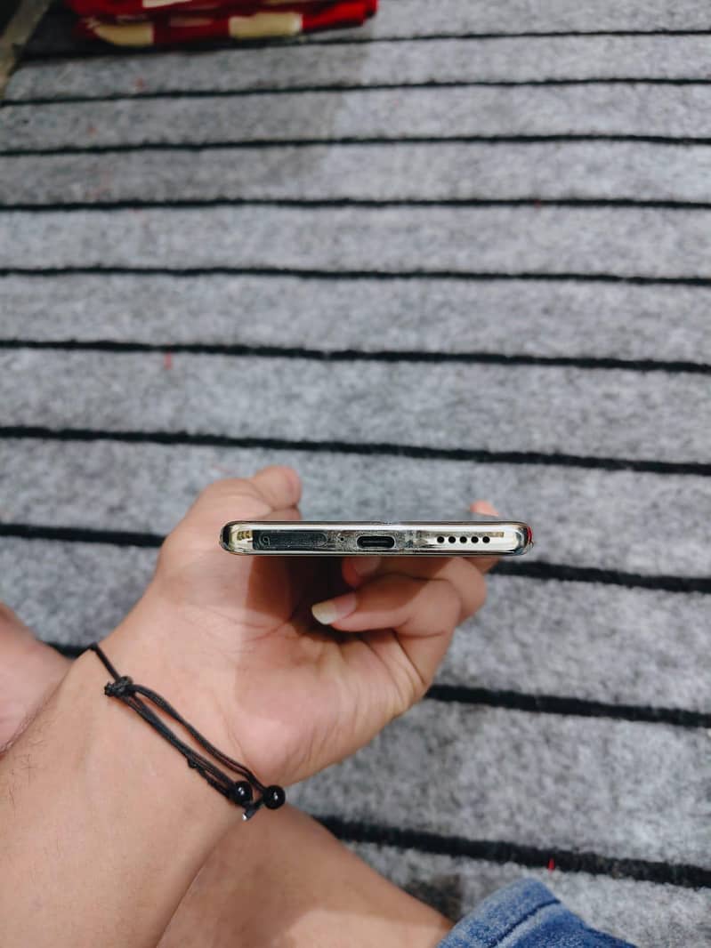 Vivo V40e 5