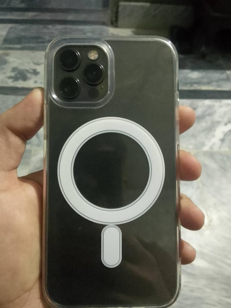 Apple iPhone 12 Pro 2