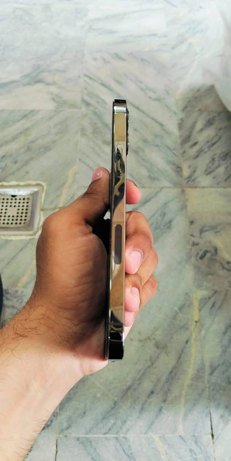Apple iPhone 12 Pro 1