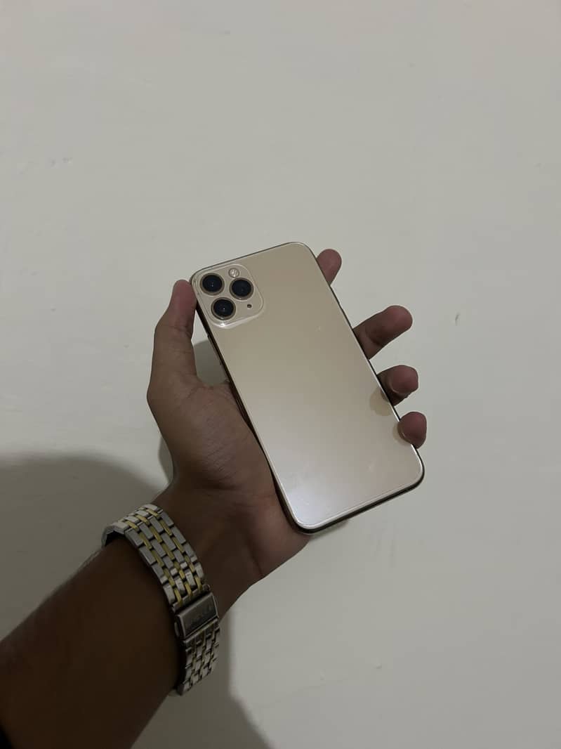 Apple iPhone 11 Pro 3