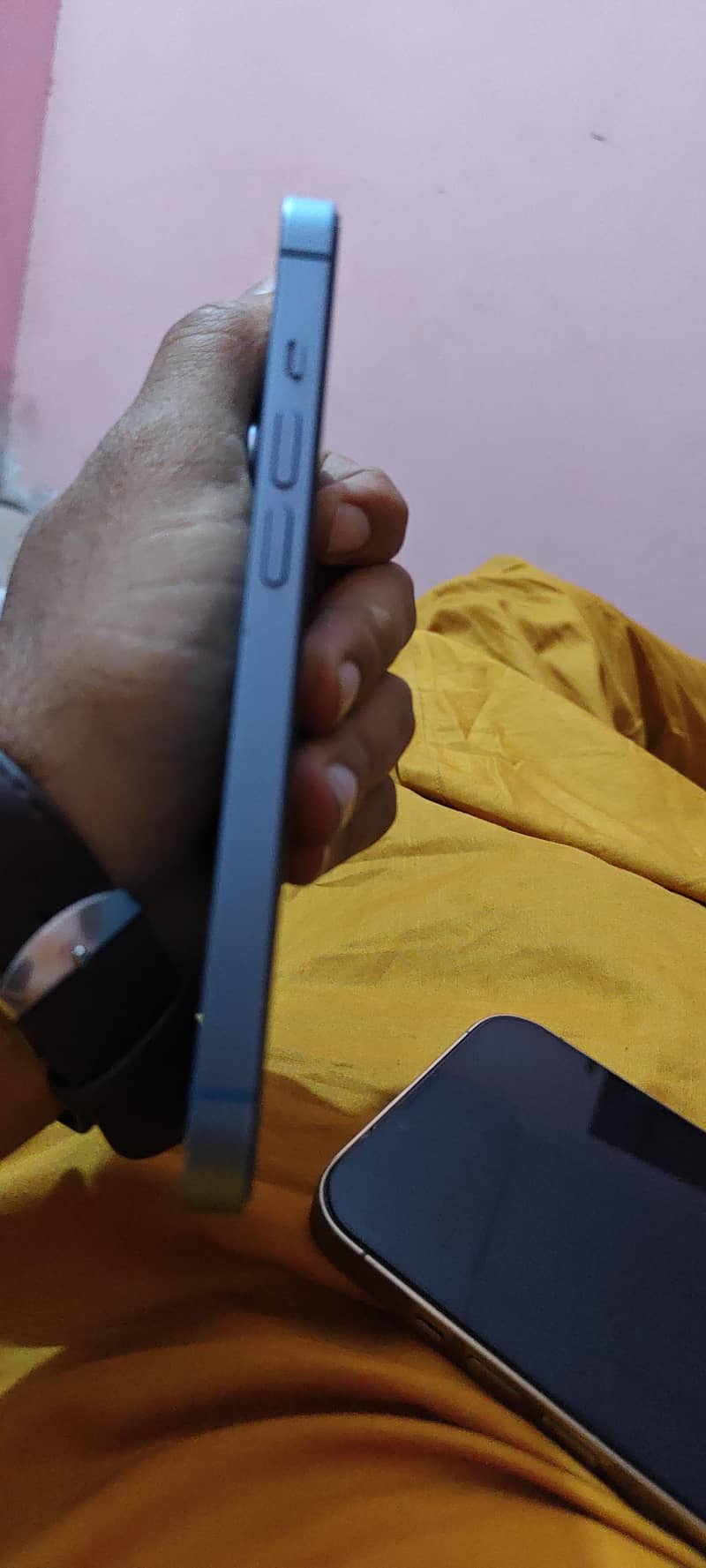 Apple iPhone 14 2