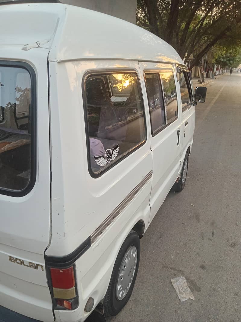 Suzuki Bolan 2014 2