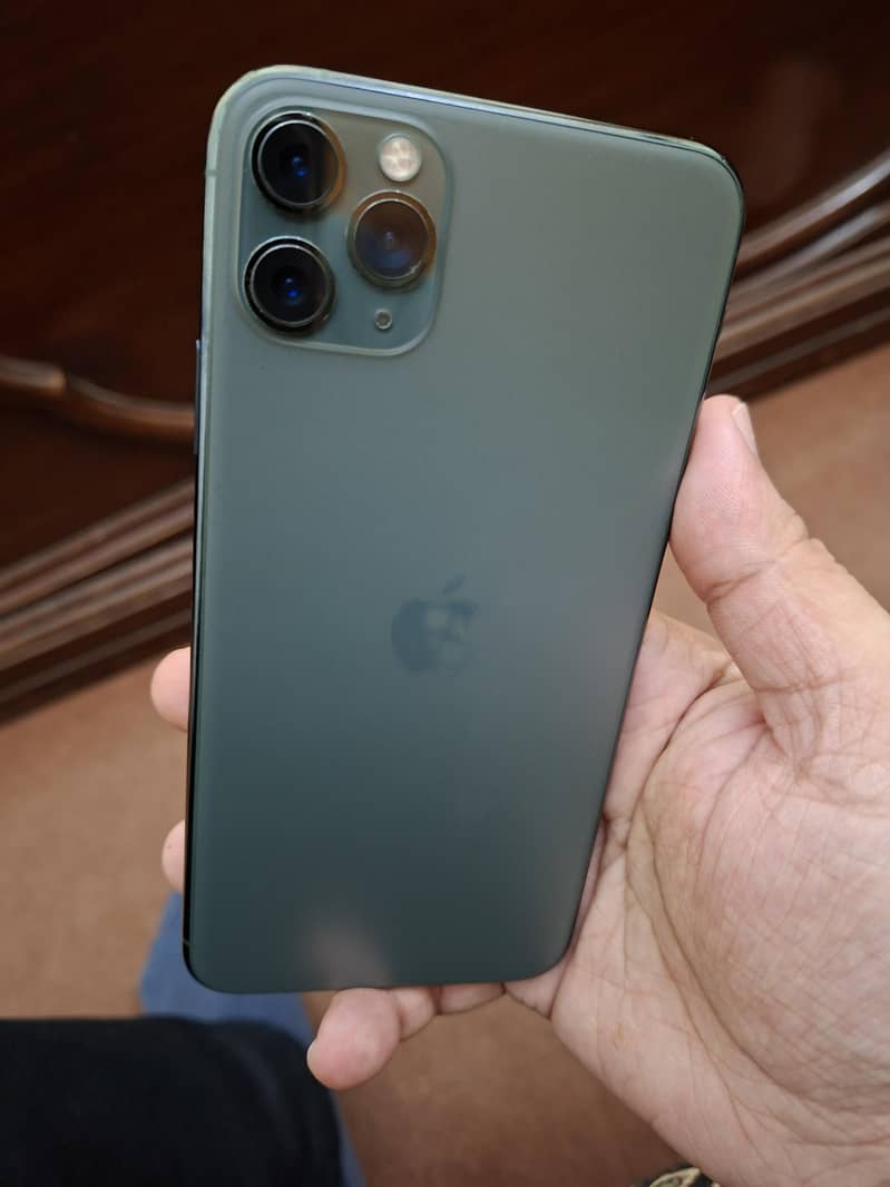 Apple iPhone 11 Pro Max 1