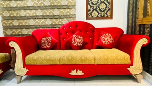 Elegant 7-seater sofa set
