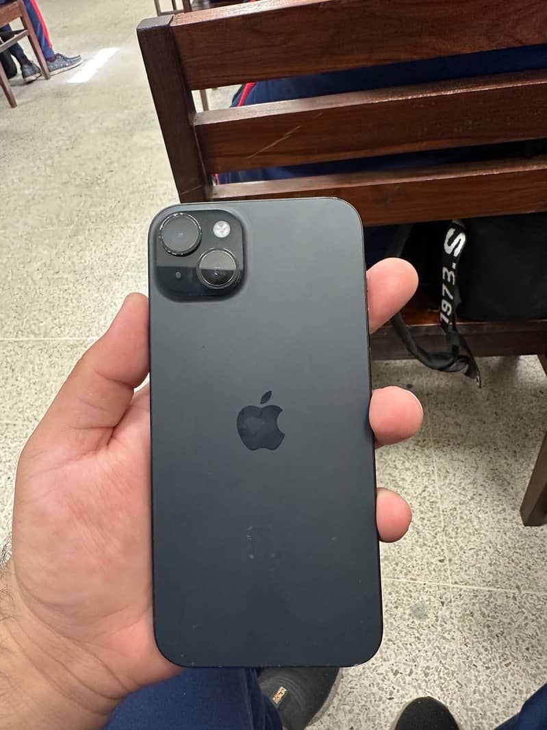 Apple iPhone 15 plus 0