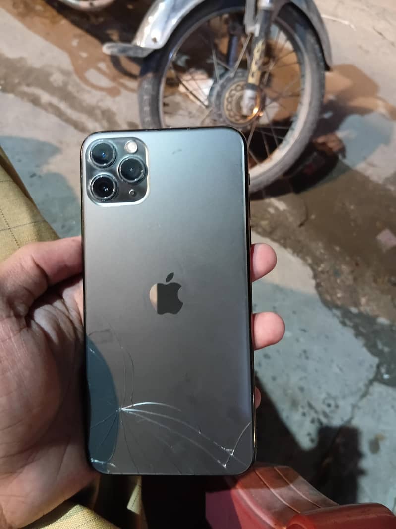 Apple iPhone 11 Pro Max 1