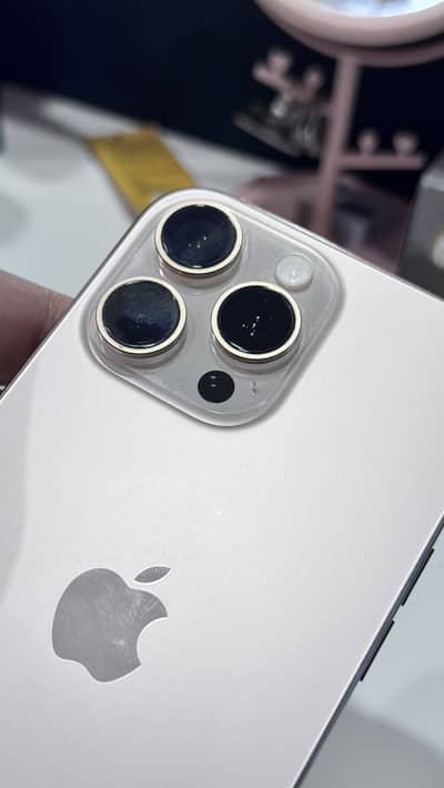 Apple iPhone 16 Pro Max