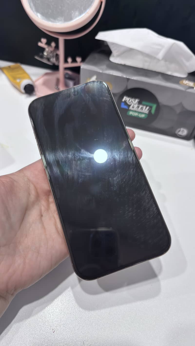Apple iPhone 16 Pro Max 5