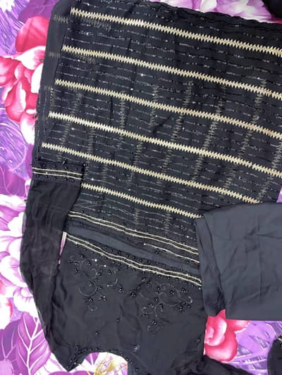 SARE FOR SALE BLACK COLOUR BRAND NEW JUST BOX OPEN