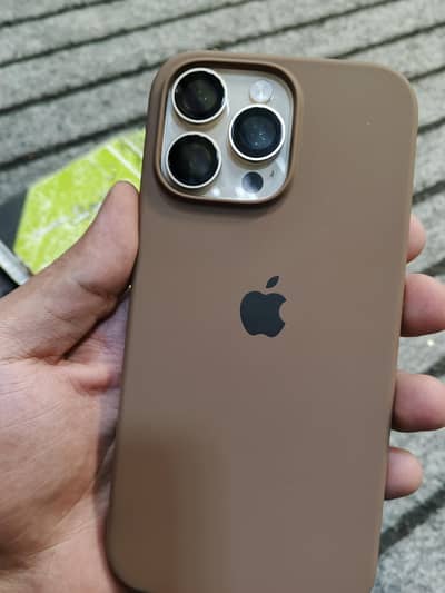 Apple iPhone 16 Pro Max