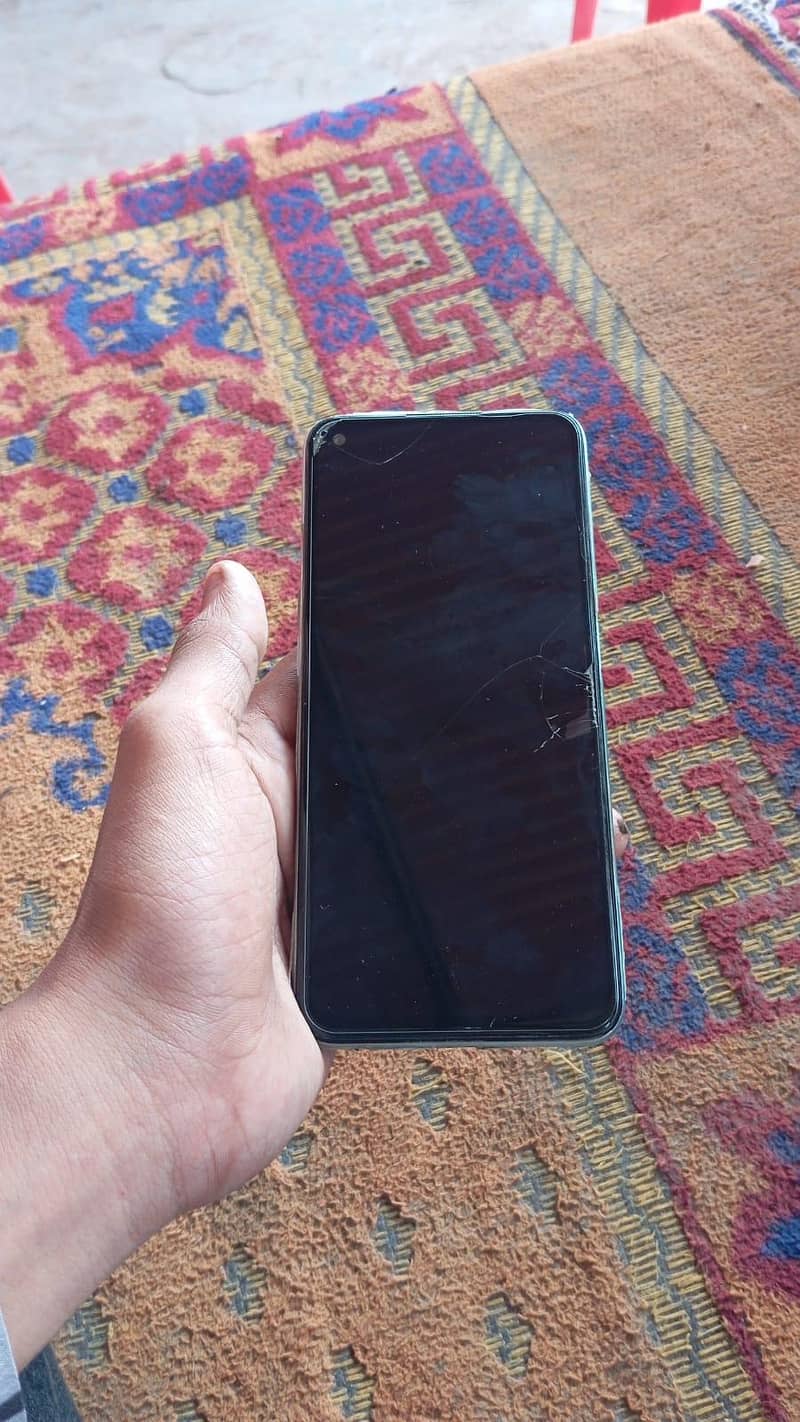 OPPO A76 1
