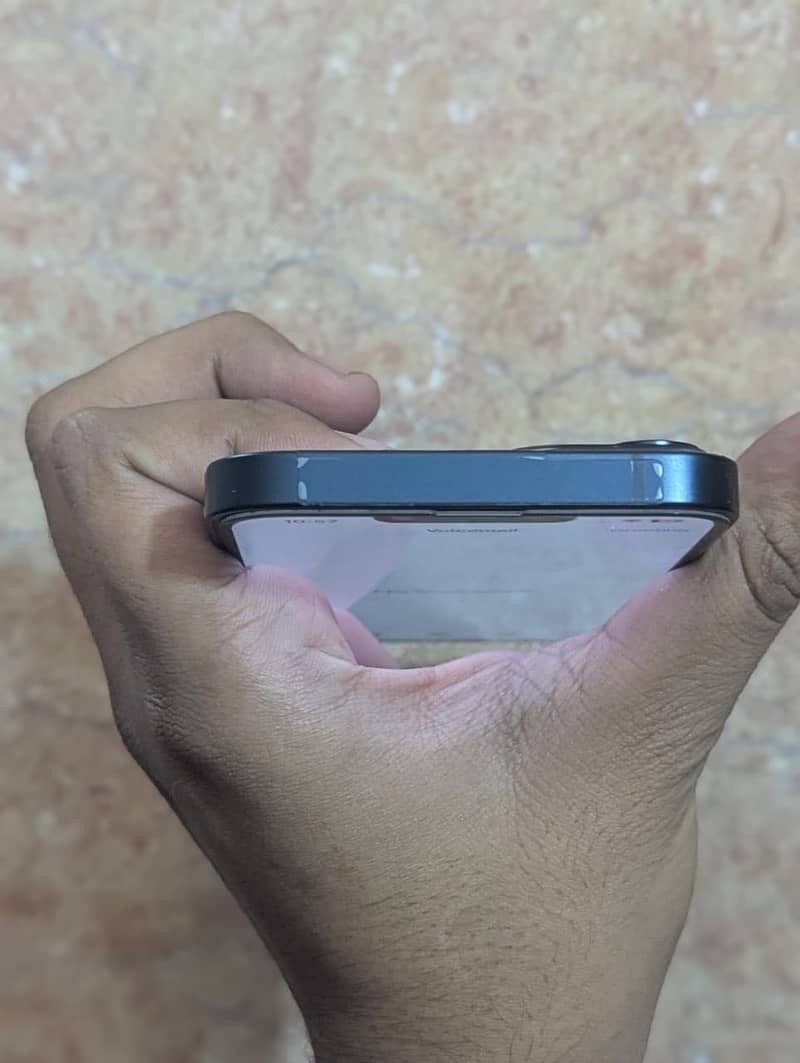 Apple iPhone 13 6