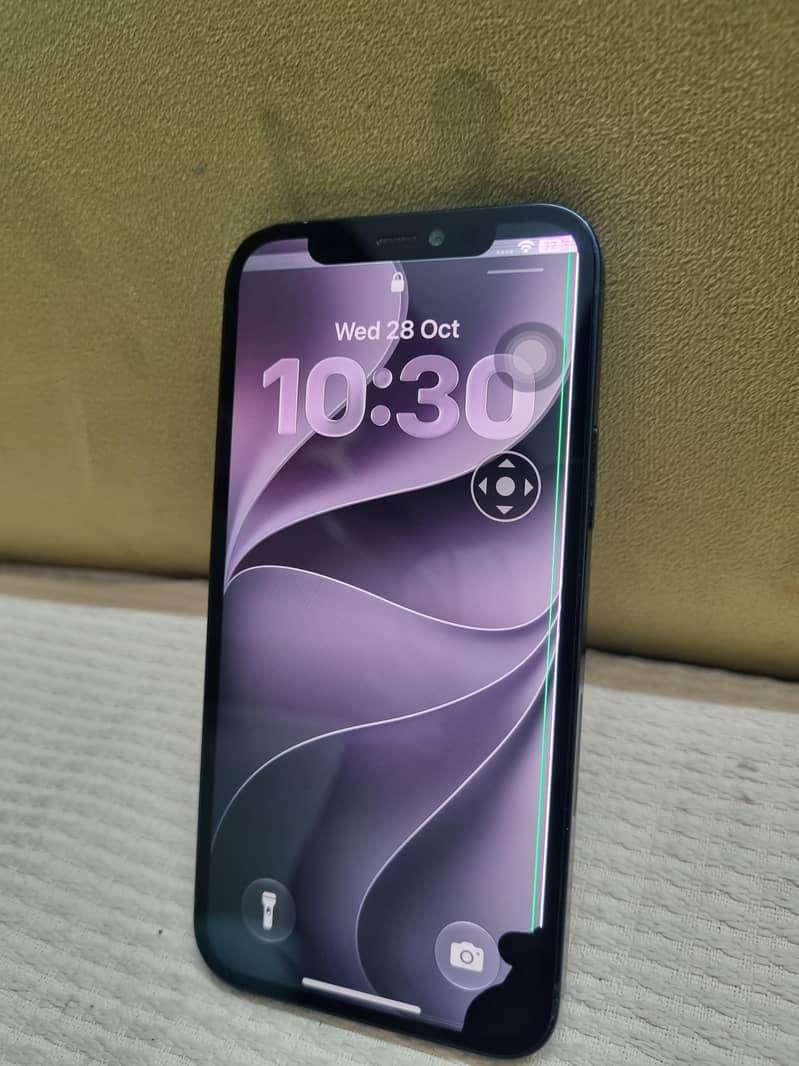 Apple iPhone 12 4