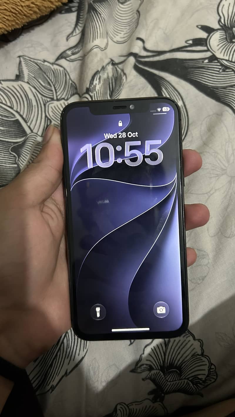 Apple iPhone 11 Pro 1