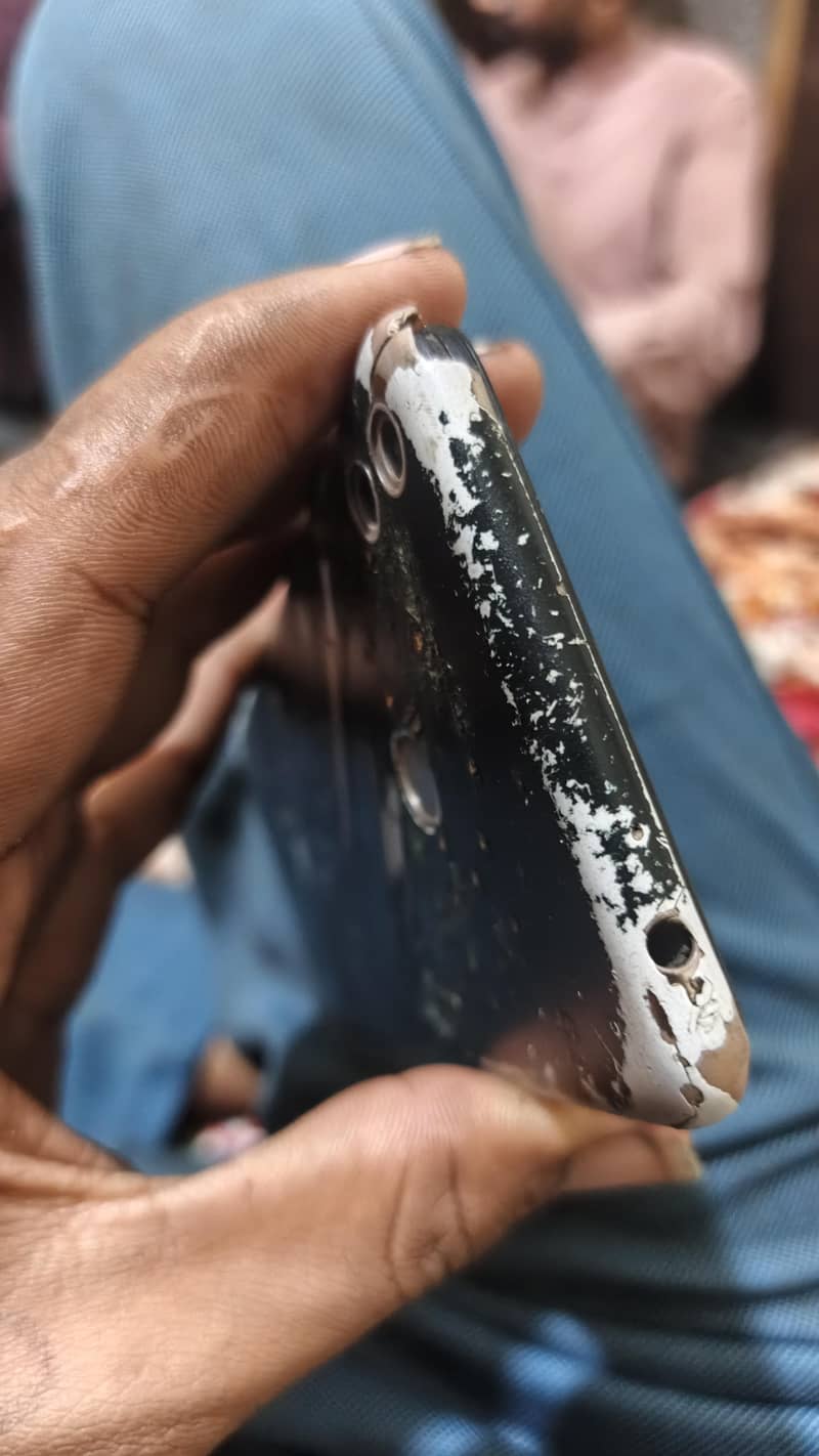 Honor 8C 5