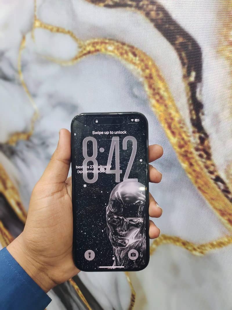 Apple iPhone 15 Pro 1