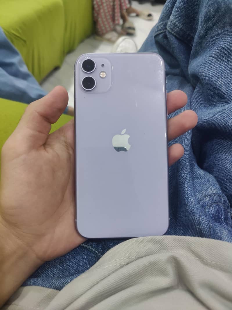 Apple iPhone 11 0