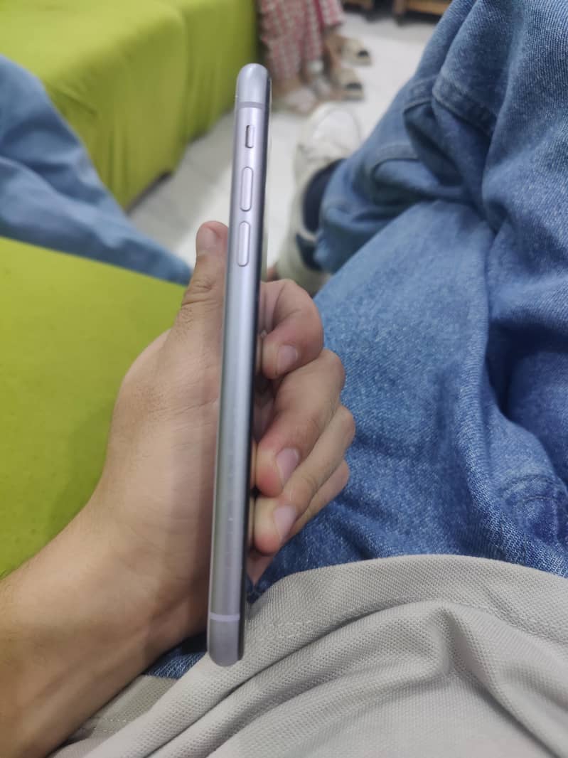 Apple iPhone 11 1