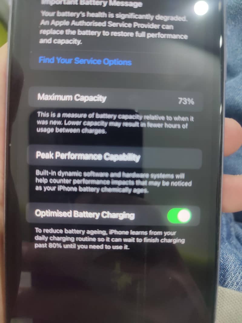 Apple iPhone 11 4