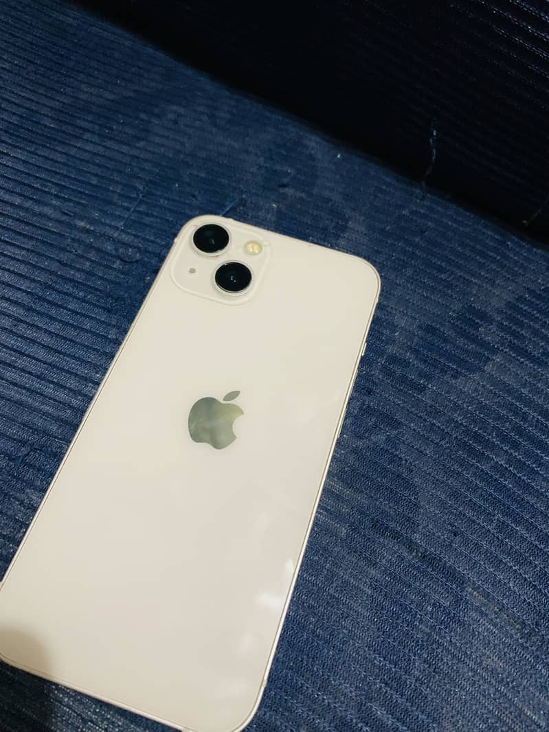 Apple iPhone 13 7