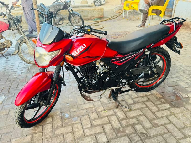 Suzuki GR 150 2