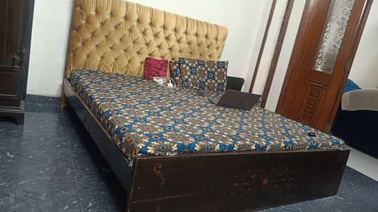 poshish bed with mattress