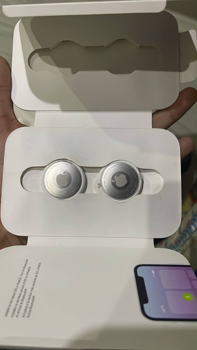 Apple Airtag 0