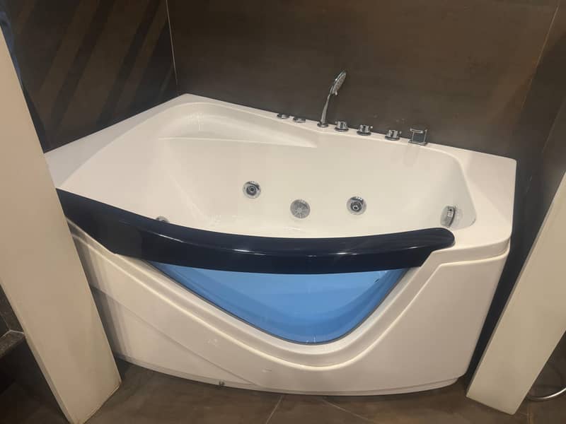 Bath tub 2