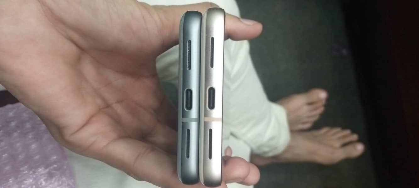 Google Pixel 8a 4