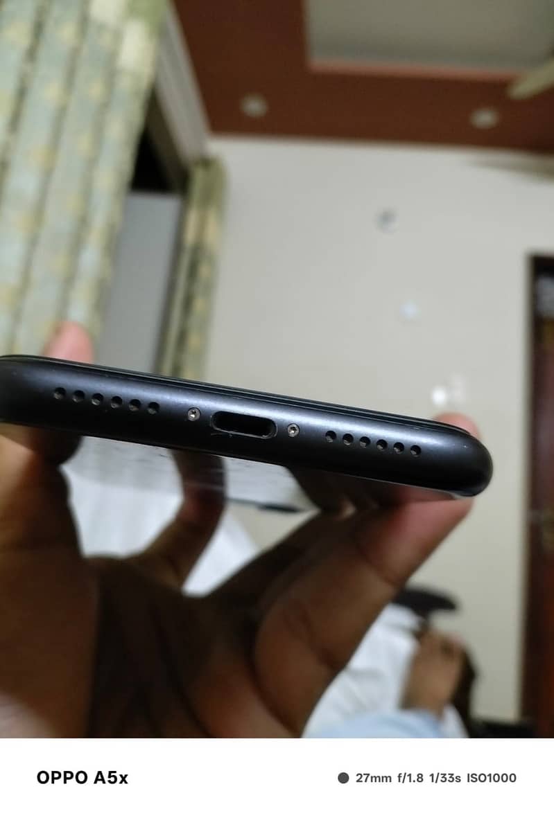 Apple iPhone 11 0